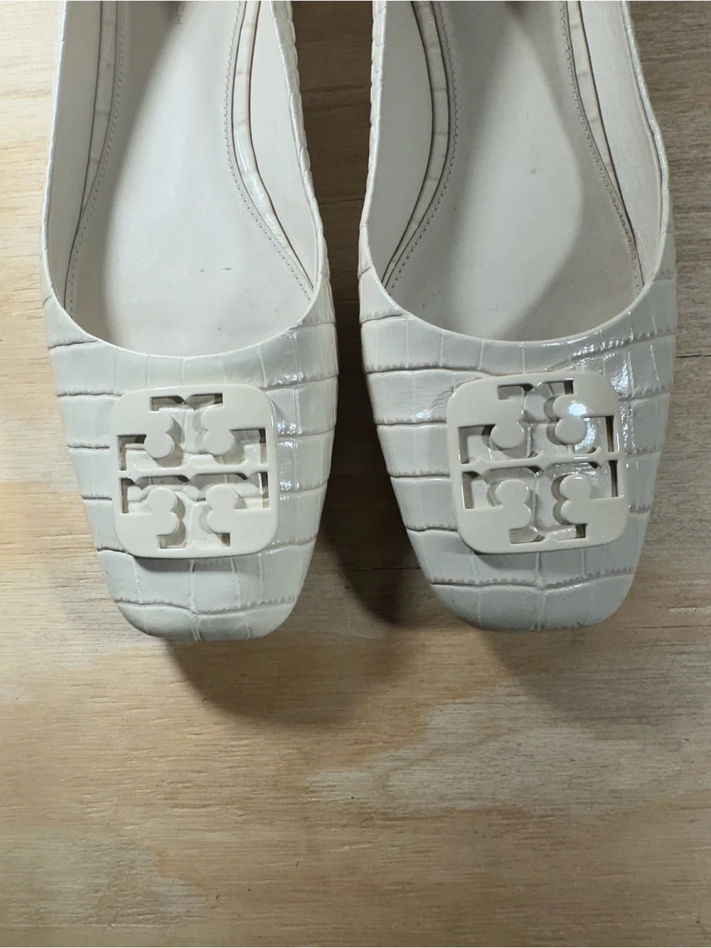Tory Burch Cream Croc-Embossed Logo Ballet Flats Women’s Size 10.5